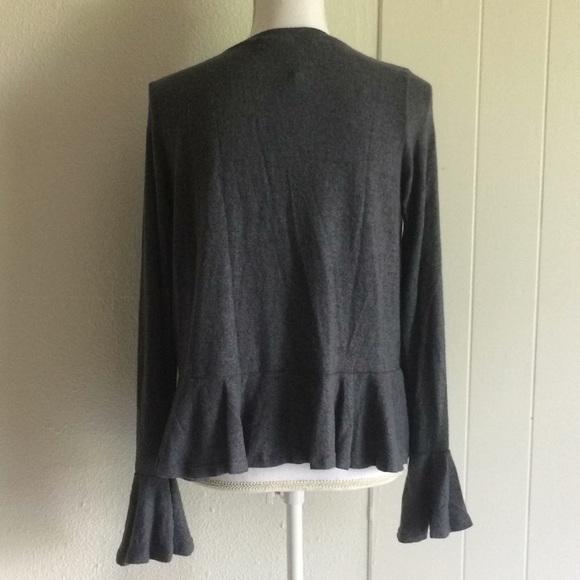 Bell Sleeve Ruffled Blouse - Picture 4 of 5